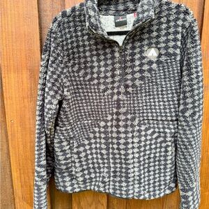 Airwalk 3/4 Zip Up Fleece Sweatshirt with Checkered Design Medium